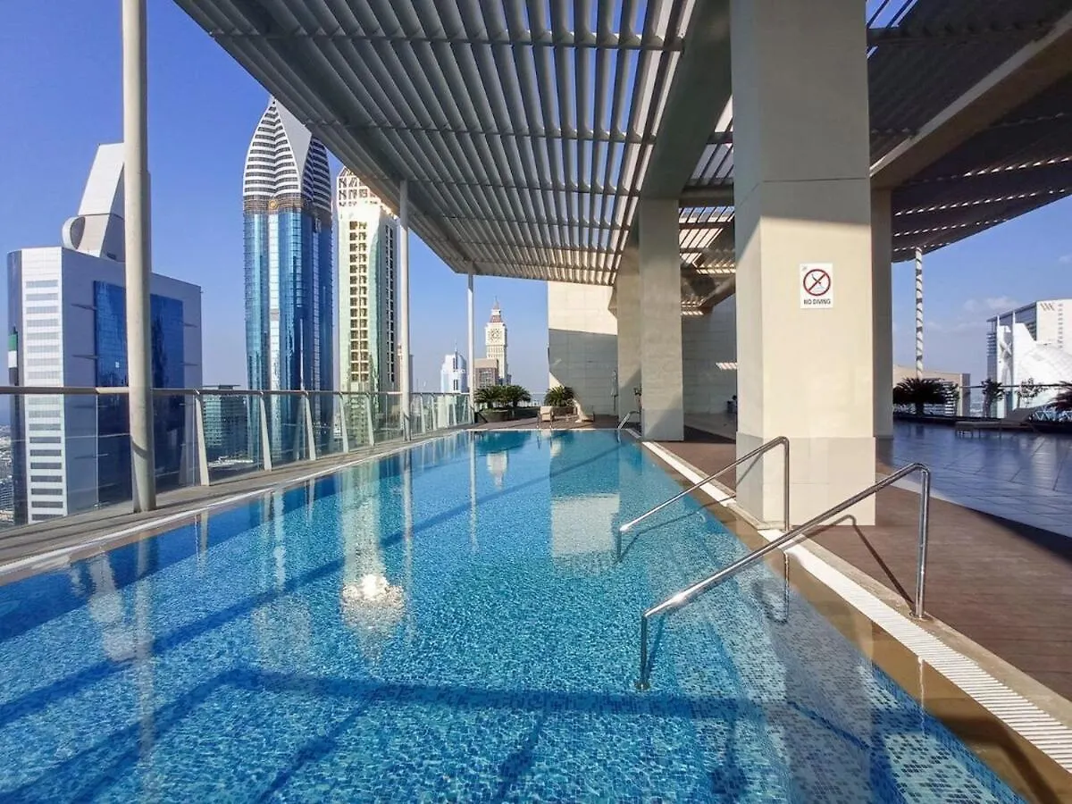 Modern 1-Bedroom Apartment With Leisure Deck At Burj Crown Dubaï
