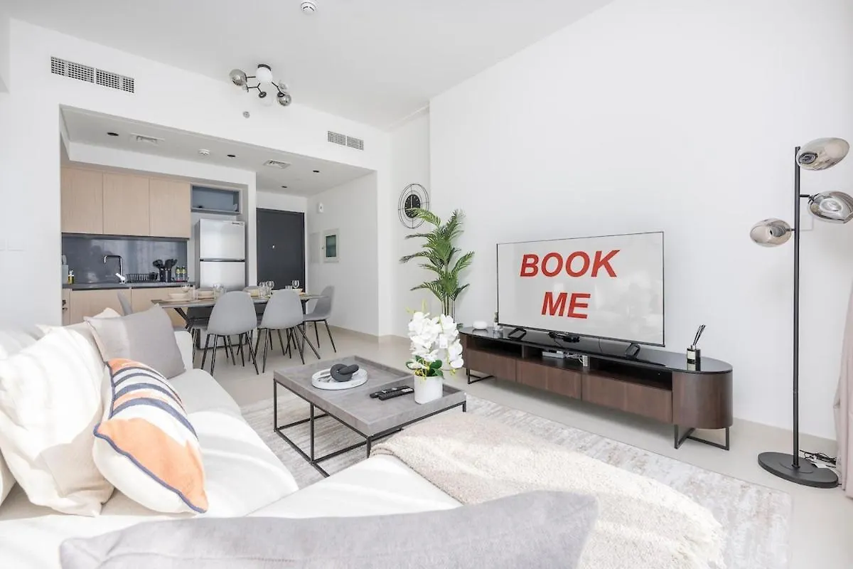 Modern 1-Bedroom Apartment With Leisure Deck At Burj Crown Dubaï