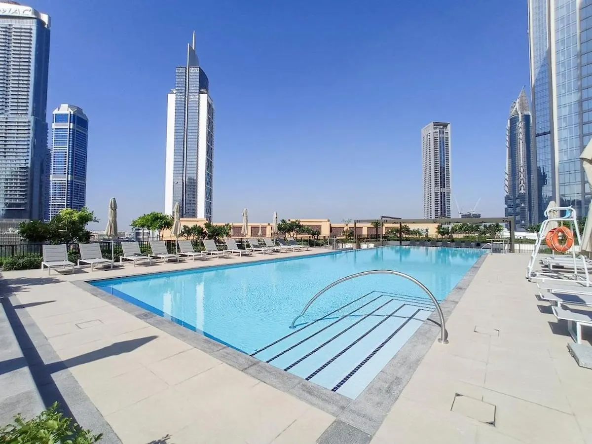 Modern 1-Bedroom Apartment With Leisure Deck At Burj Crown Dubaï