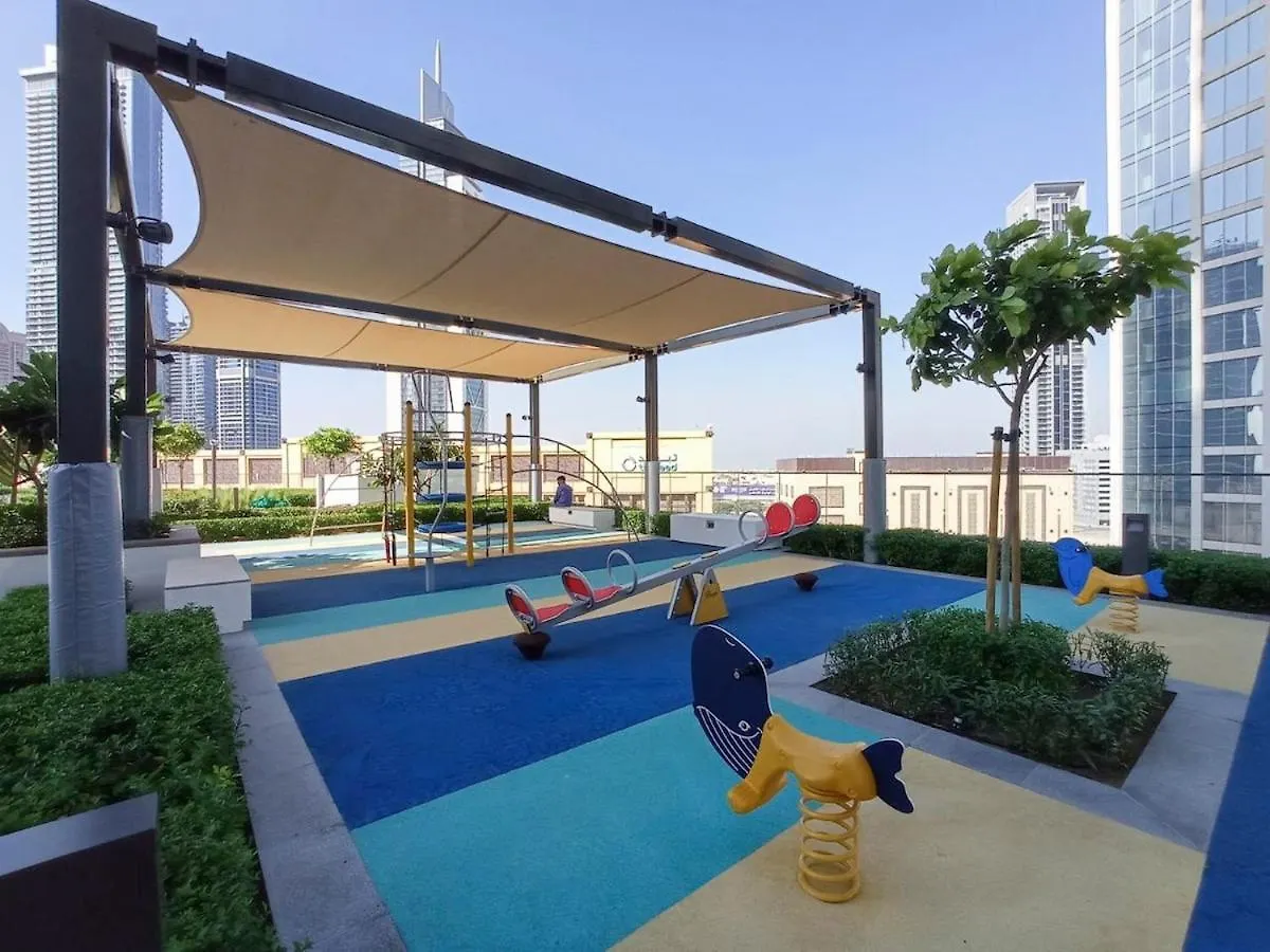 Modern 1-Bedroom Apartment With Leisure Deck At Burj Crown Dubaï Émirats arabes unis