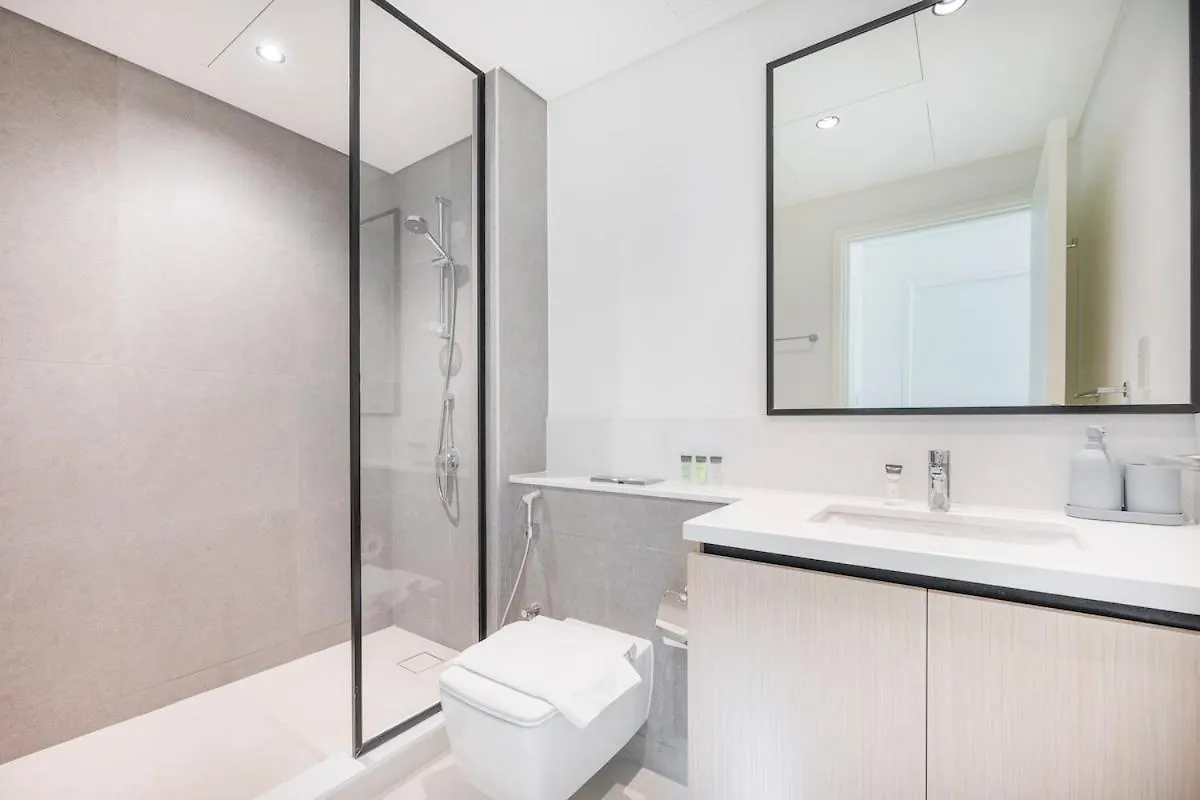 Modern 1-Bedroom Apartment With Leisure Deck At Burj Crown Dubaï Émirats arabes unis