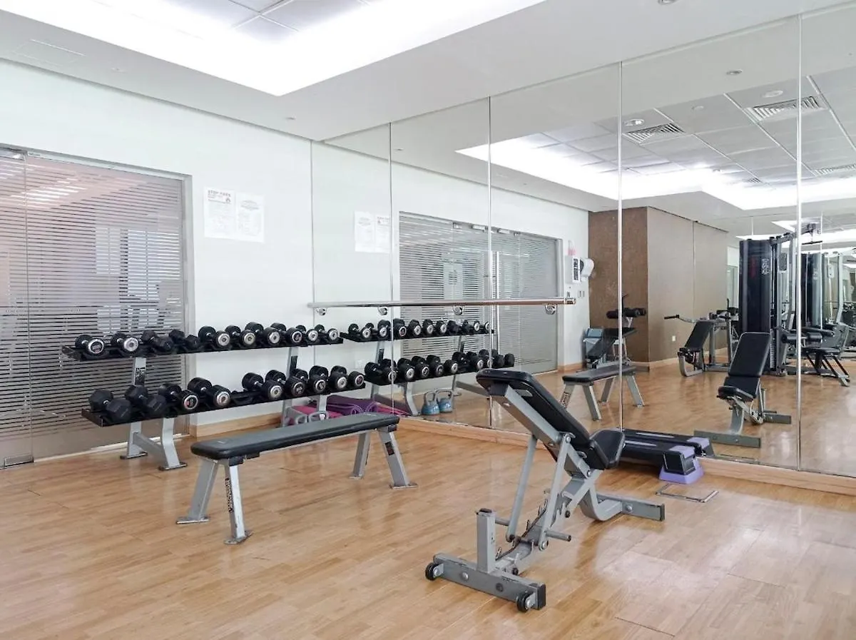 Modern 1-Bedroom Apartment With Leisure Deck At Burj Crown Dubai