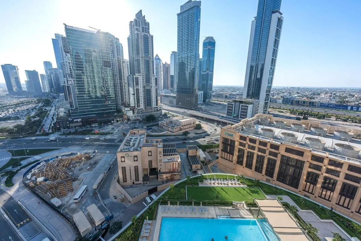 Modern 1-Bedroom Apartment With Leisure Deck At Burj Crown Dubai 0*,